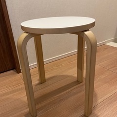 ニトリ  木製スツール(セロ ホワイト) 丸椅子