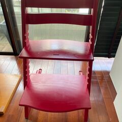 Stokke Tripp Trapp 椅子