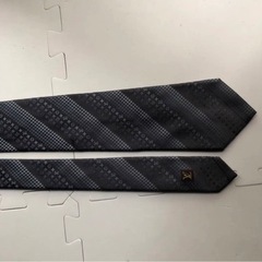 【新品タグ付き✨】ルイヴィトン ネクタイ ダークグレー モノグラム ストライプ ☆美品☆ ルイヴィトン 高級シルクネクタイ ストライプ柄 グレー 5