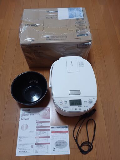 東芝 TOSHIBA RC-10HR(W) [IH炊飯器 備長炭ダイヤモンド釜 5.5合炊き ホワイト]