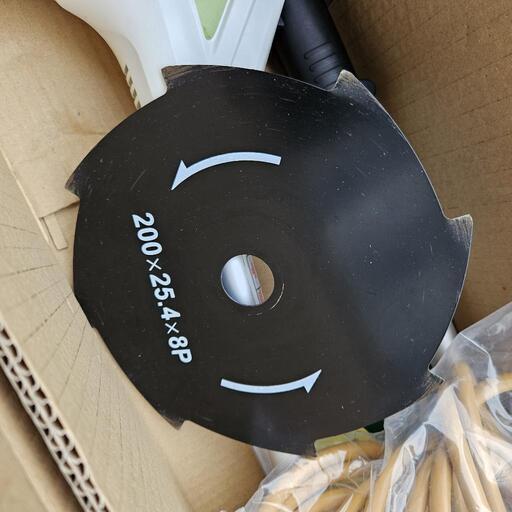 使用1回美品』電動草刈り機 AC電源タイプ 【公式通販】 使用1回美品』電動草刈り機 AC電源タイプ 【公式通販】