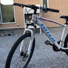 TOTEM マウンテンバイク　26インチ　不具合一点あったので値下げ TOTEM マウンテンバイク 26インチ 不具合一点あったので値下げ