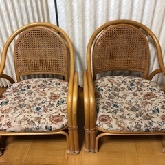 籐製の座椅子2脚