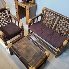 アジアンテーブル椅子のセット