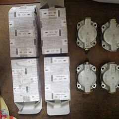 ダットサンSR311  ブレーキ キﾔリパーのピストン部分 新品