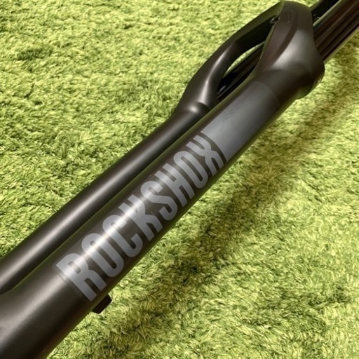 美品【ROCKSHOX】ロックショックス 35GOLD 160mm 29インチ 美品【ROCKSHOX】ロックショックス 35GOLD 160mm 29インチ