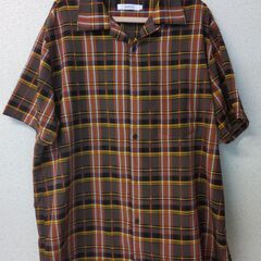 【古着】SUREVEのシャツ（L）です。