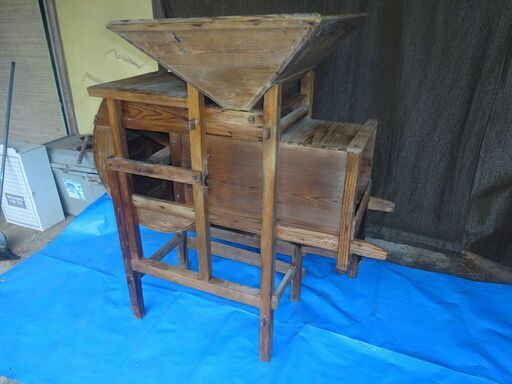 昭和レトロ 唐箕（とうみ） 古い農機具です