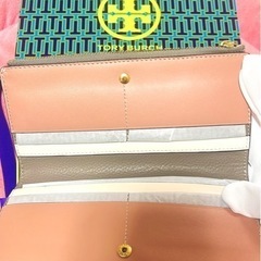 値下げ！【新品未使用品】☆Tory Burch ☆ウォーカー ジップ スリム ウォレット
