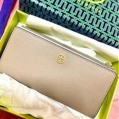値下げ！【新品未使用品】☆Tory Burch ☆ウォーカー ジップ スリム ウォレット