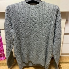 季節外れのセーターグレーＳサイズ