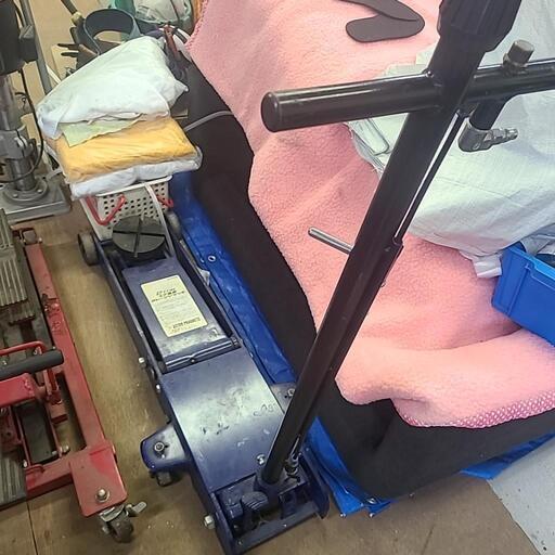 早い者勝ち❗2トンエアー低床ジャッキ