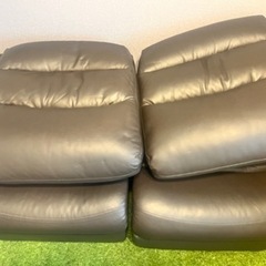 値下げしました！ニトリ　電動ソファ　革製