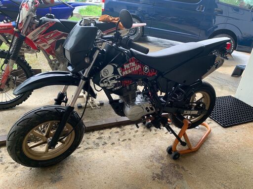 XR100モタード