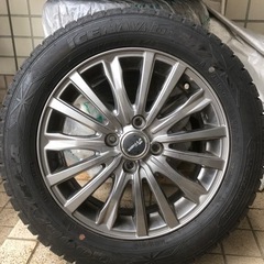 スタッドレスタイヤ　ホイール付き　4本セット　値下げしました