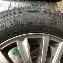 スタッドレスタイヤ　ホイール付き　4本セット　値下げしました