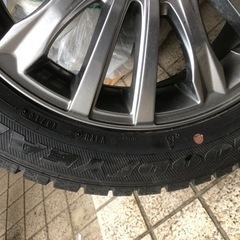 スタッドレスタイヤ　ホイール付き　4本セット　値下げしました