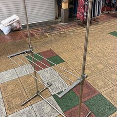 ☆中古￥500！【会員価格￥500】【店長おすすめ！】ハンガー　...