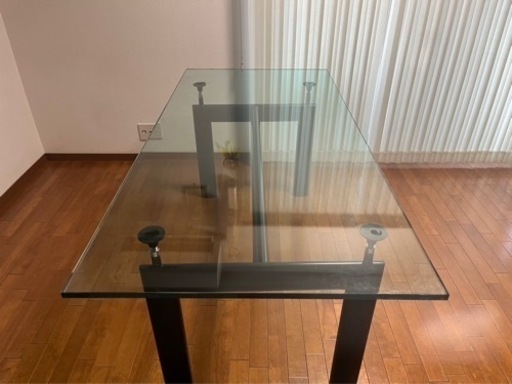 イタリア　BRF社製、IDC大塚家具　リプロダクト　ガラステーブル　ダイニングテーブル