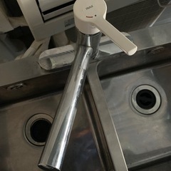 ステンレス流し台　電気温水器付き