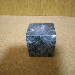 大理石オブジェク　置物　飾り物　石専門店で購入　正方形　サイズ5...