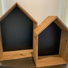 家型　木製飾り棚