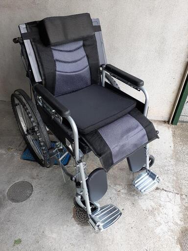自走式リクライニング車椅子