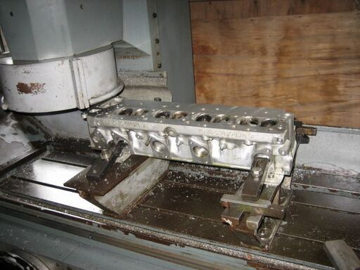 オールド―メルセデス―ベンツエンジン加工済みシリンダーヘツト 