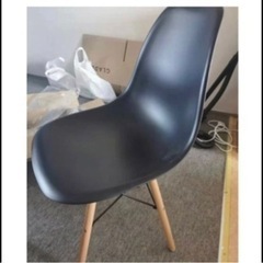 椅子　黒　脚木製