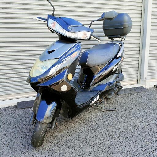 2665.格安小型　シグナスZ 125 リアボックス付属、イカリング仕様　千葉県柏市　即日配送、自走引き取りも可能