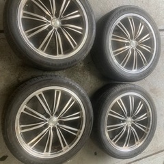 １８インチタイヤホイル、売れましたー‼️