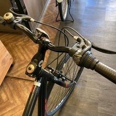 前後タイヤ・チューブ新品！】7段変速 26インチクロスバイク ブラック