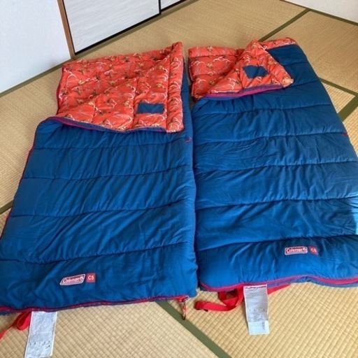 コールマン　シュラフ　２個　収納袋あり