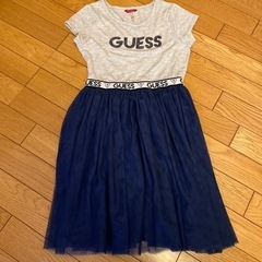 GUESS キッズ　ワンピース