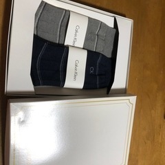 【未使用】カルバン・クライン紳士用靴下2足(箱入り)