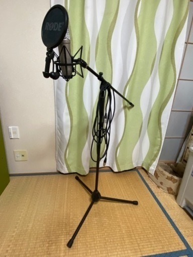 マイク　マイクスタンド　オーディオインターフェース