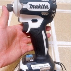 インパクトドライバーtd171d