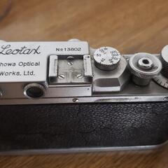 【ネット決済・配送可】年代物カメラ『Leotax』