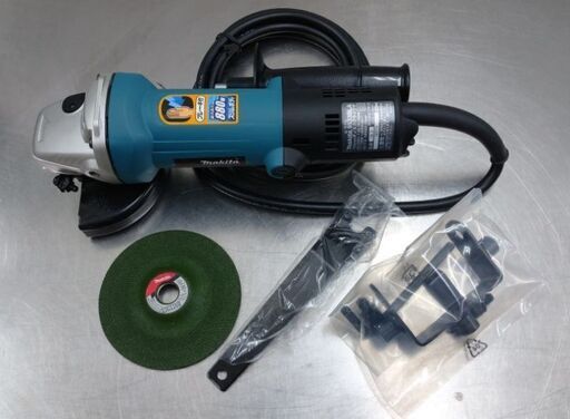 未使用品 Makita 100mmディスクグラインダー 9533BLASP 2019年