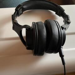 KORG 電子ピアノLP-180 使用一年未満 ヘッドフォン付き