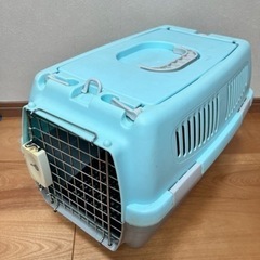 犬　猫、キャリーケース　ペット　キャリーバッグ