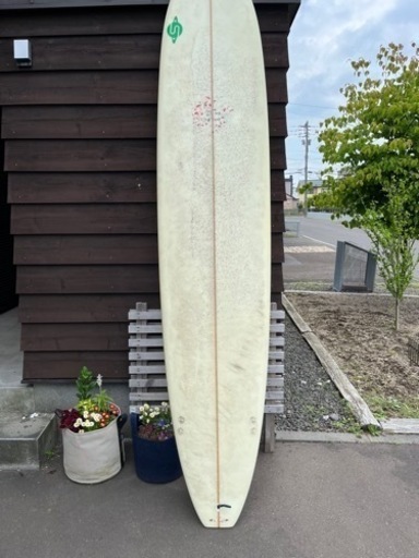 ロングボードです。 ハーバーロングボード 赤9.2ぐらいです。気になる