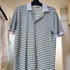 ポロシャツ＋希望者には2から5枚目の服 　東京神奈川で取引...
