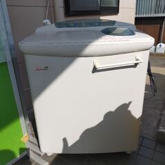 日立二槽式洗濯機青空5.0kg  2011年