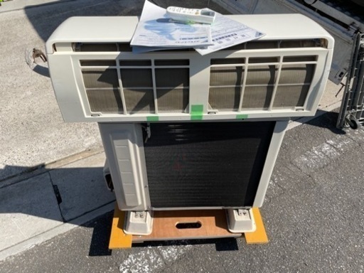 DAIKIN  2.2kwエアコン  6畳用　AN22LCBBS-W