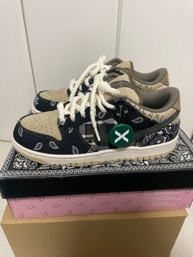 トラヴィス・スコット × ナイキ SB ダンク ロー Nike SB Dunk Low