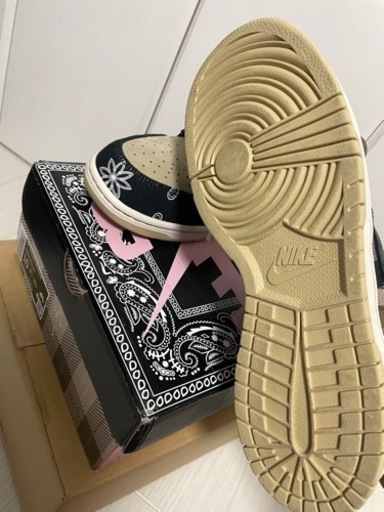 トラヴィス・スコット × ナイキ SB ダンク ロー Nike SB Dunk Low