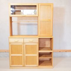 MOMO natural(モモナチュラル)の人気シリーズVIBO カップボードです