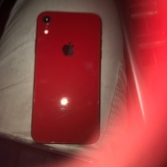 iPhoneSIMフリー　64赤色