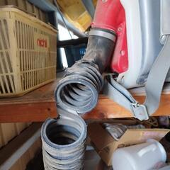 農機具　イセキ　背負動力散布機